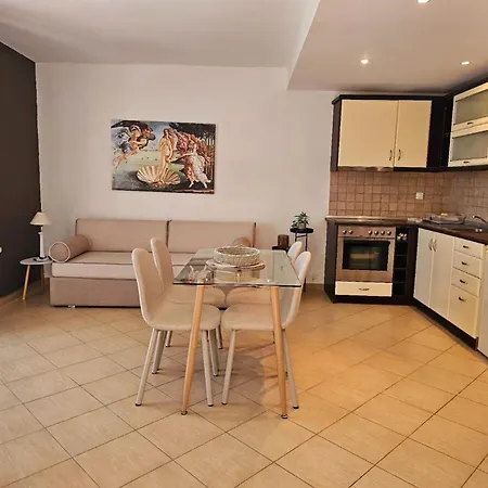 Corfu Menigos 22 * Glyfada (Corfu)